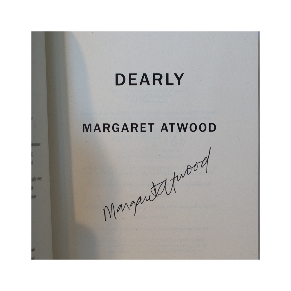 Atwood, Margaret -- Dearly 